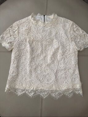 Adiva Ivory Lace Short Sleeve Top